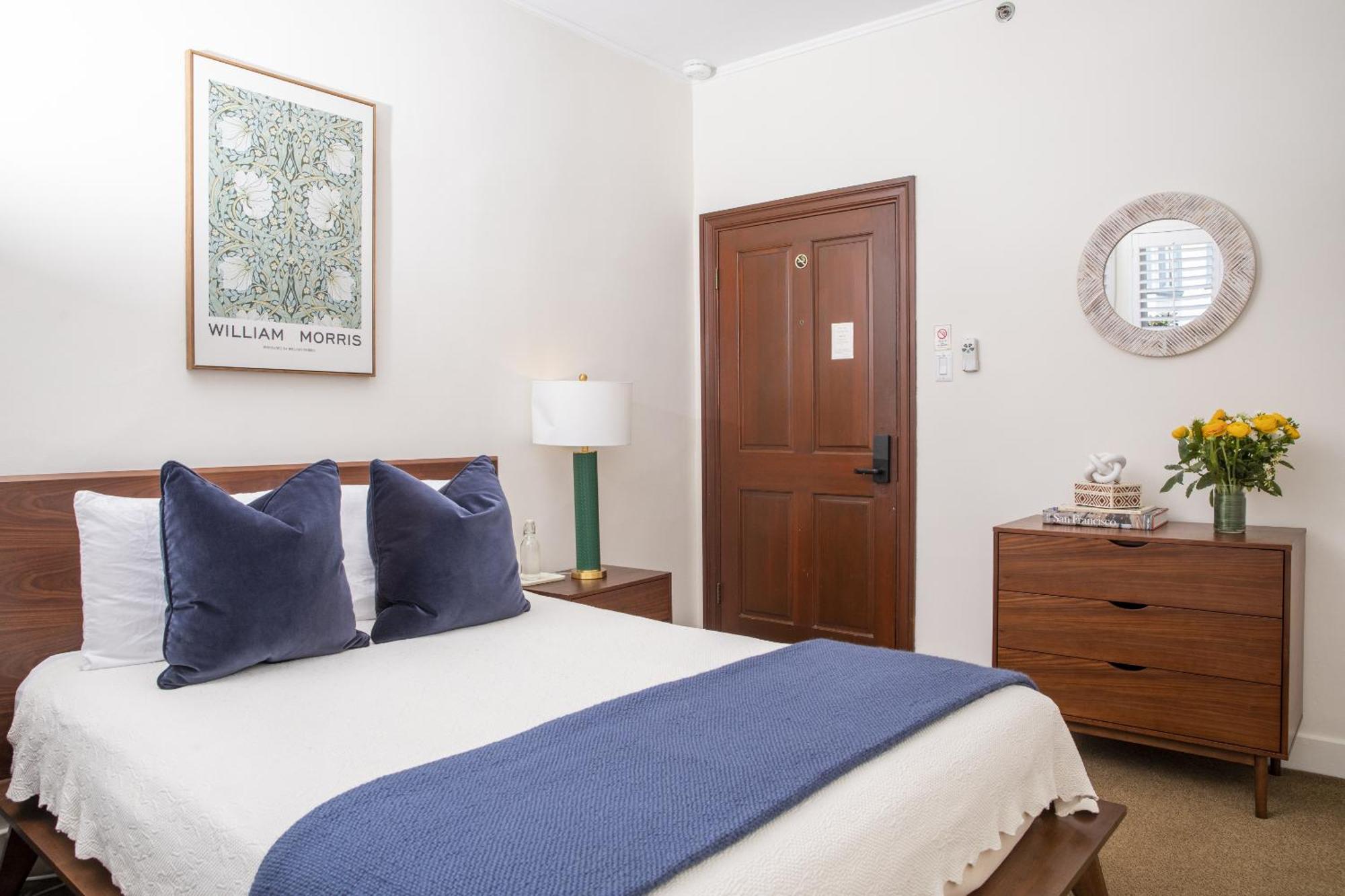 Washington Square Inn サンフランシスコ 部屋 写真